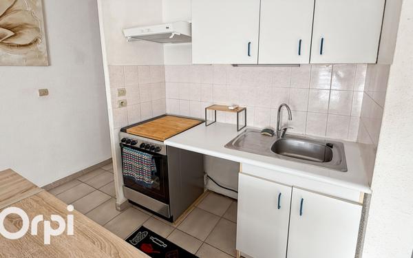 Appartement à louer    2 pièces • 42 m2 Aigues-Mortes