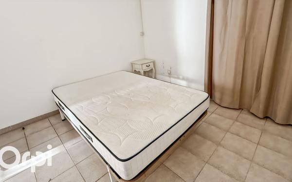 Appartement à louer    2 pièces • 42 m2 Aigues-Mortes