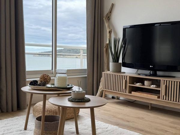 APPARTEMENT - VUE MER - MESCHERS