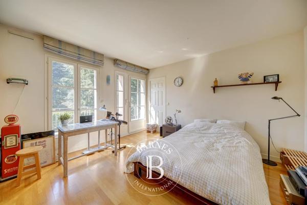 Jouy-en-Josas, Maison 5 Chambres -  350 m² à vendre