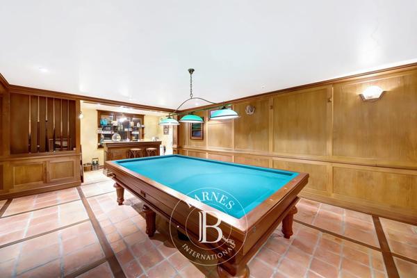 Jouy-en-Josas, Maison 5 Chambres -  350 m² à vendre