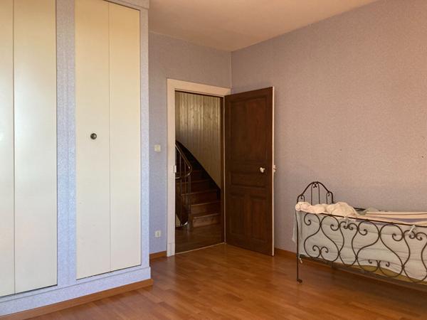 Charmante Maison de Ville avec Garage, Terrasse et Jardinet