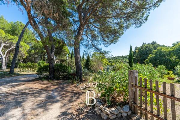 Aix-en-Provence, Maison 6 Chambres -  288 m² à vendre