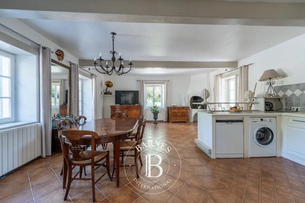 Aix-en-Provence, Maison 6 Chambres -  288 m² à vendre