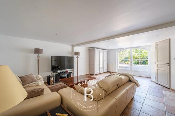 Aix-en-Provence, Maison 6 Chambres -  288 m² à vendre