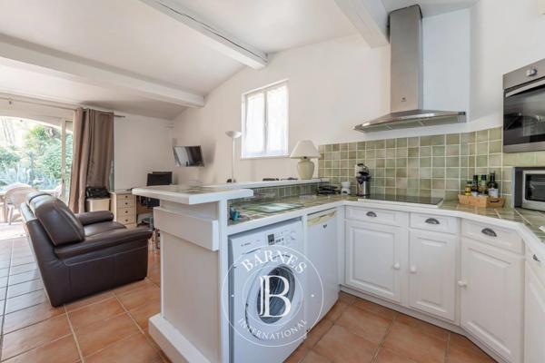Aix-en-Provence, Maison 6 Chambres -  288 m² à vendre