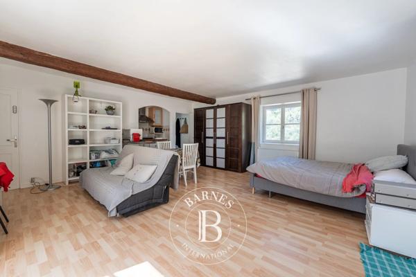 Aix-en-Provence, Maison 6 Chambres -  288 m² à vendre