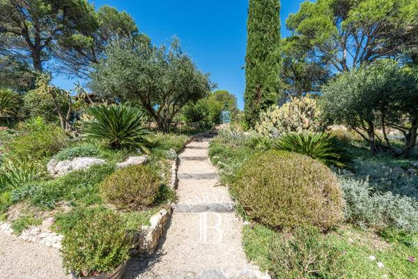 Aix-en-Provence, Maison 6 Chambres -  288 m² à vendre