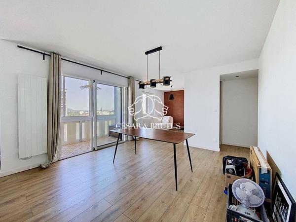 APPARTEMENT T5 CALUIRE