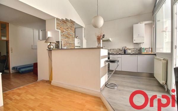 Appartement à vendre    3 pièces • 88,52 m2 Marseille 5