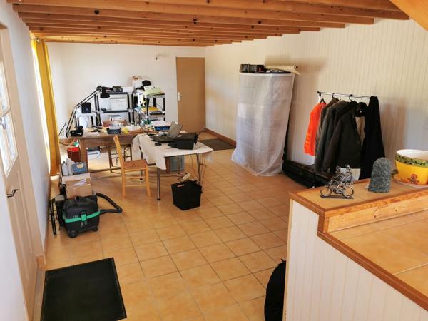 Propriété orientée chevaux : 154m2, 10ha, hangar