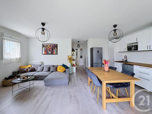 Appartement T3 à vendre  3 pièces - 66,77 m 2   ONDRES  - 40