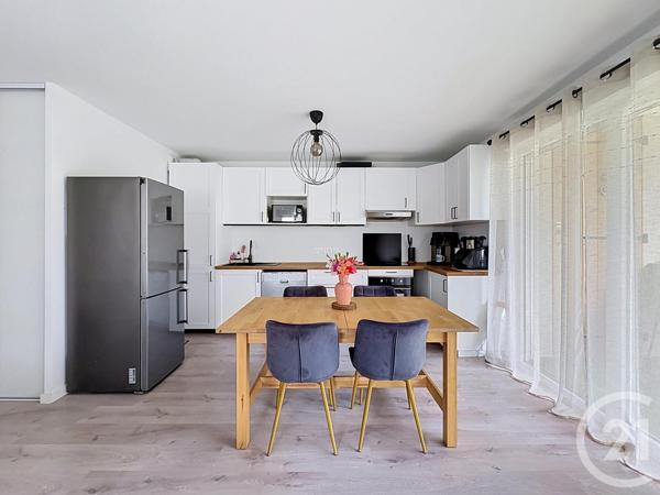 Appartement T3 à vendre  3 pièces - 66,77 m 2   ONDRES  - 40