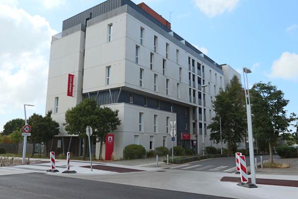 Appartement studio dans une résidence de 2013 - Loyer assuré - rentabilité 7%- Quartier Vecquerie