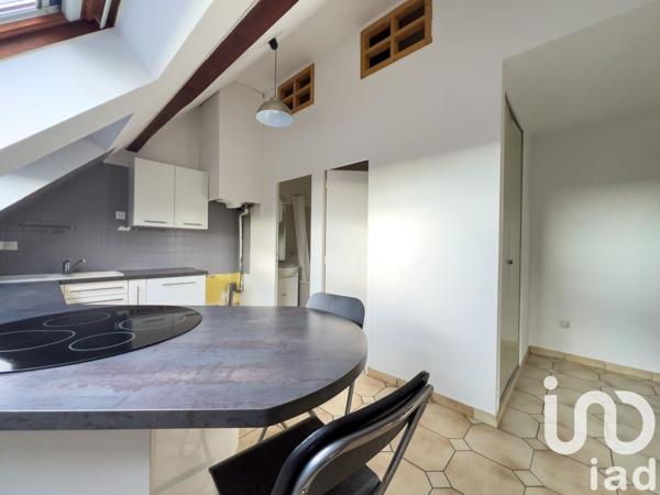 Appartement 2 pièces de 54 m² à Brie-Comte-Robert (77170)