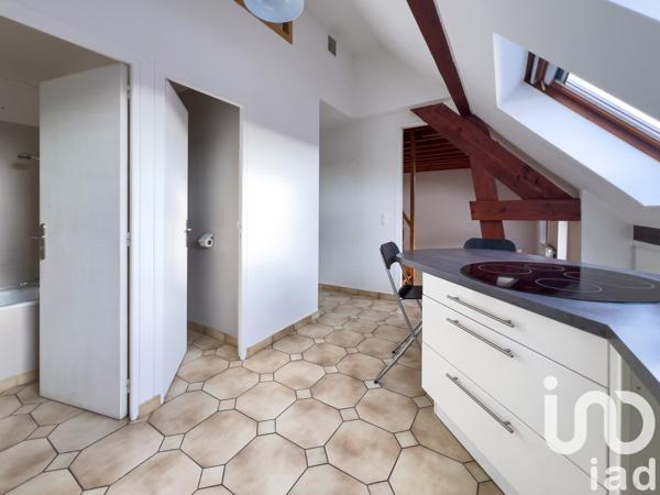 Appartement 2 pièces de 54 m² à Brie-Comte-Robert (77170)