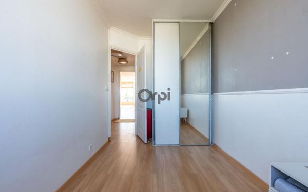 Appartement à vendre    3 pièces • 76,87 m2 Saint-Maur-des-Fossés