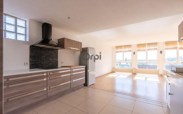 Appartement à vendre    3 pièces • 76,87 m2 Saint-Maur-des-Fossés