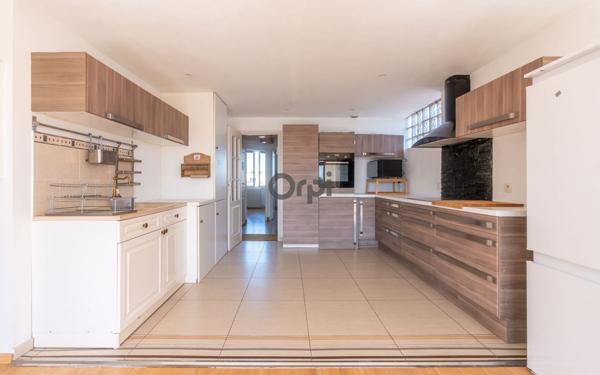 Appartement à vendre    3 pièces • 76,87 m2 Saint-Maur-des-Fossés