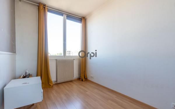 Appartement à vendre    3 pièces • 76,87 m2 Saint-Maur-des-Fossés