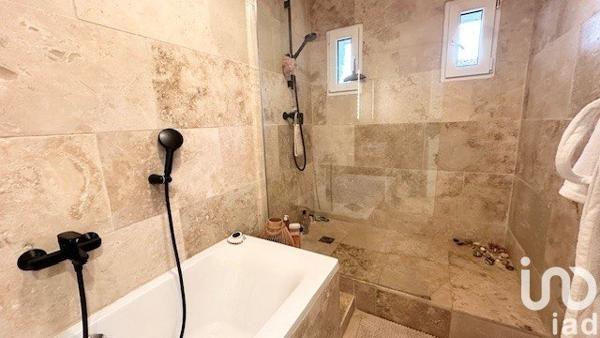 Appartement 3 pièces de 83 m² à Marseille (13001)