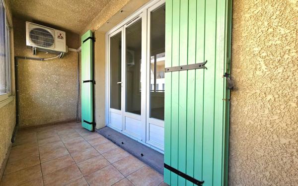 Appartement à vendre    3 pièces • 74 m2 Eyguières