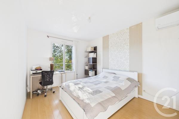 Maison à vendre  8 pièces - 227 m2 BRUGES - 33