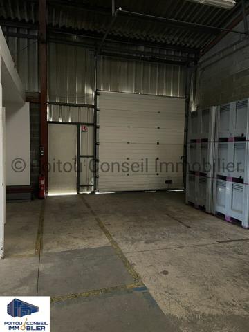 LOCAL COMERCIAL 700M2 ZONE D’ACTIVITE NIORT