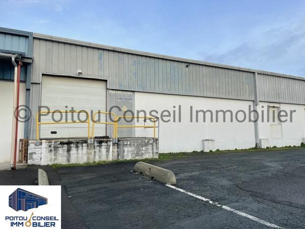 LOCAL COMERCIAL 700M2 ZONE D’ACTIVITE NIORT