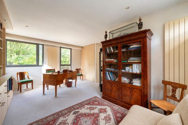 Maison
         6 pièces
        - 197 m² Exclusivité 1 420 000 €*