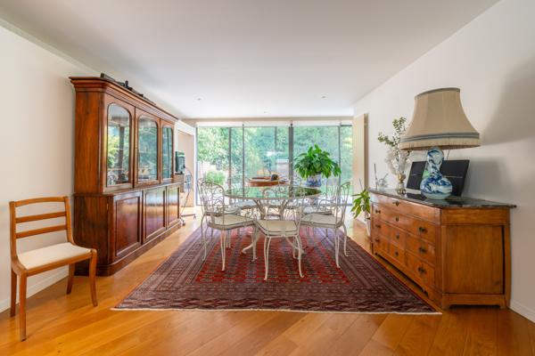 Maison
         6 pièces
        - 197 m² Exclusivité 1 420 000 €*