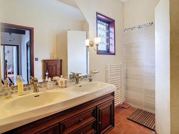 Maison Villate - 7 pièces 165 m²