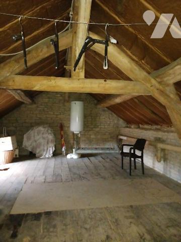 A VENDRE sur la commune de SAINTE COLOMBE SUR SEINE (Côte d'Or), une maison à usage d'habitatio...