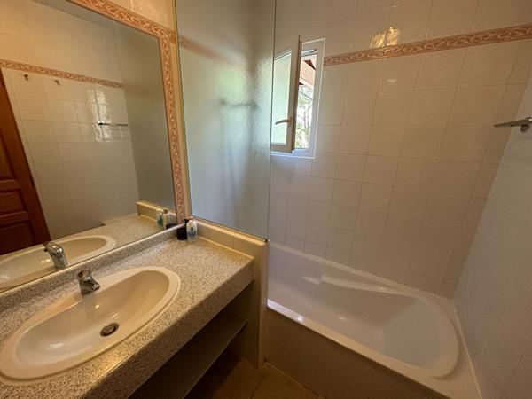 Belle villa sur domaine de vacances