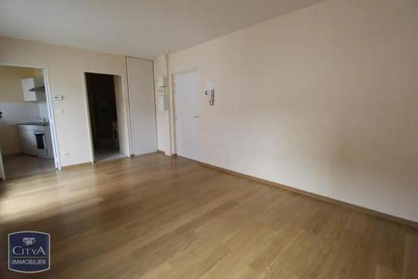 Appartement à louer 1 pièce 27.31m²