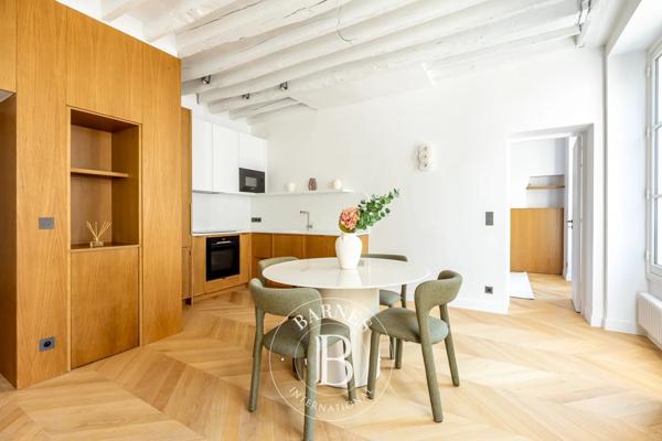 Paris 7ème, Appartement 2 Chambres -  90 m² à vendre