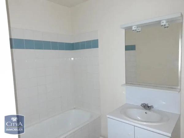 Maison à louer 3 pièces 68.72m² Le Passage (47520)