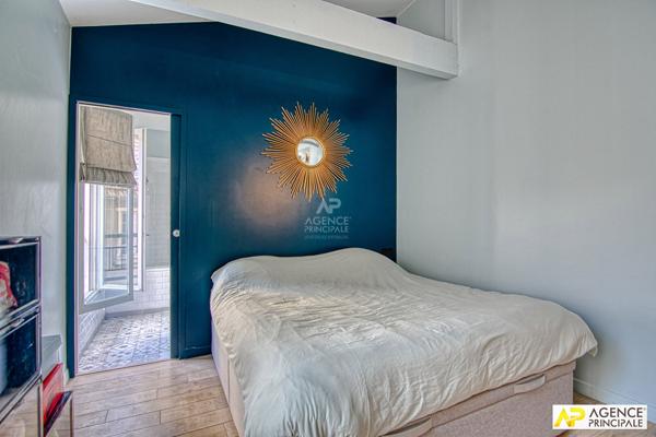 Versailles Rive-Droite Maison de ville 117 m² au sol avec cour et terrasse privative de 52 m² €995 000 ** - Référence 26644