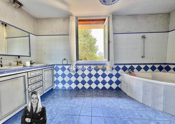 Salon-de-Provence (13300) MAS et Dépendance au milieu des CHAMPS, à deux pas des commerces!