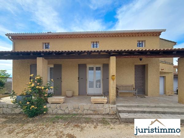 Travaillan (84850) Maison familiale de 170 m² avec grand jardin arboré – Vue sur le Ventoux