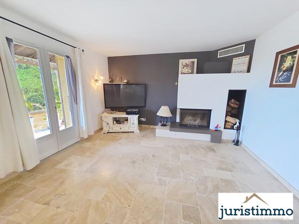 Travaillan (84850) Maison familiale de 170 m² avec grand jardin arboré – Vue sur le Ventoux