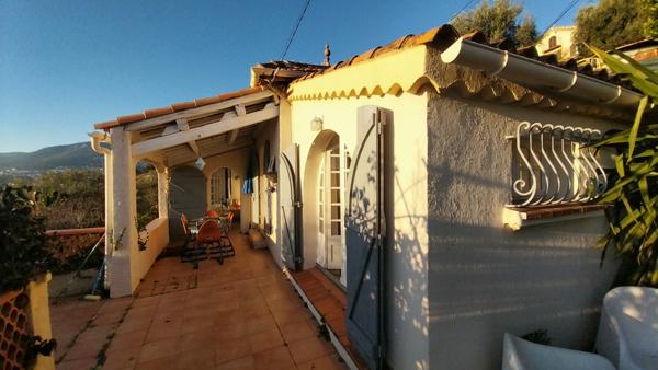 Toulon (83200) Villa Fort rouge + studio.