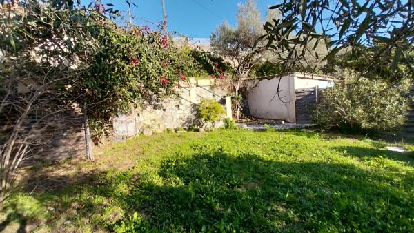 Toulon (83200) Villa Fort rouge + studio.