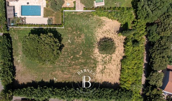 Saint-Rémy-de-Provence, Terrain constructible  1 534 m² à vendre