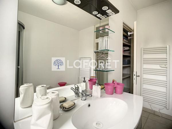 Location maison Saint-Jacques-de-Thouars - 4 pièce(s) - 109 m² - 942 € / mois