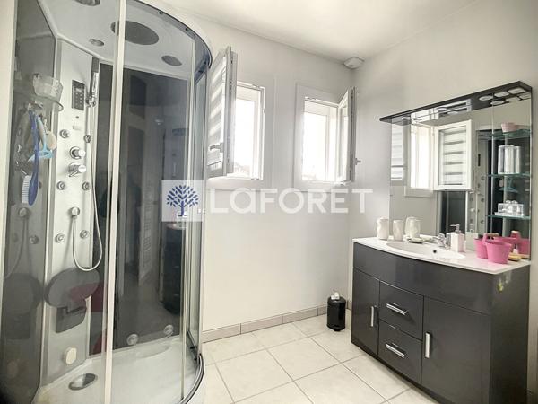Location maison Saint-Jacques-de-Thouars - 4 pièce(s) - 109 m² - 942 € / mois