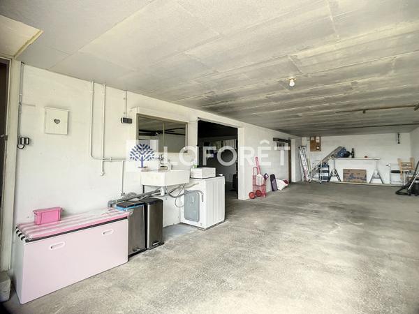 Location maison Saint-Jacques-de-Thouars - 4 pièce(s) - 109 m² - 942 € / mois
