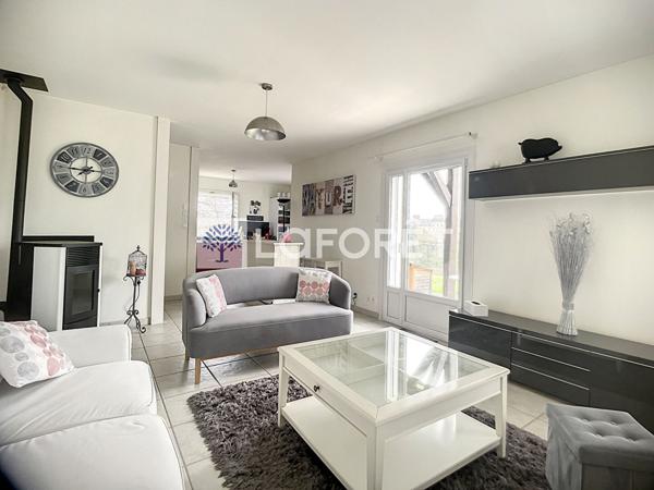 Location maison Saint-Jacques-de-Thouars - 4 pièce(s) - 109 m² - 942 € / mois