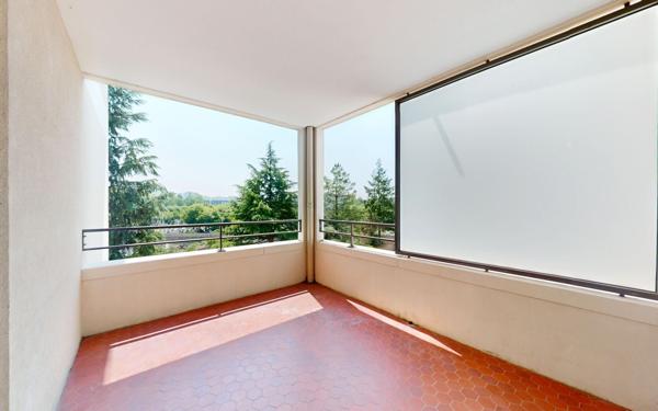 Appartement à vendre    3 pièces • 68,74 m2 Lyon 4