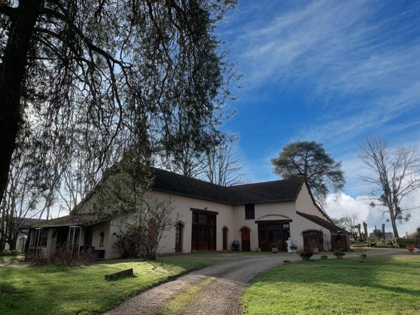 Magnifique propiété chargée d'histoire